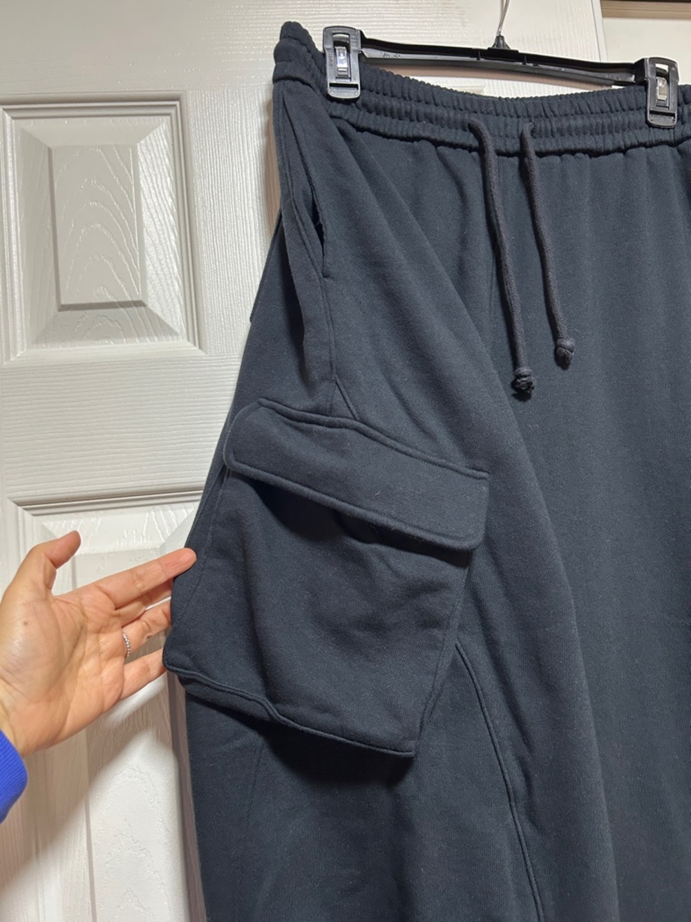 Urban Outfitters Out From Under Day To Day Black Cargo Sweatpant - Size Medium - Picture 5 of 12